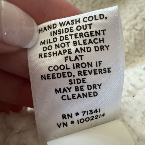 Women's Cable Knit Sweater - Gray - Picture 9 of 9